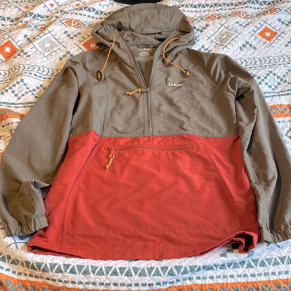 L.L. Bean windbreaker jacket size XS